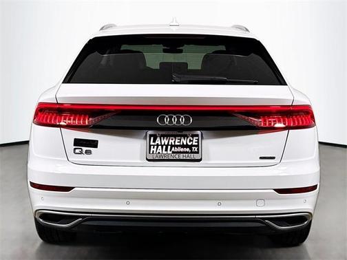 2022 Audi Q8 55 Premium Plus