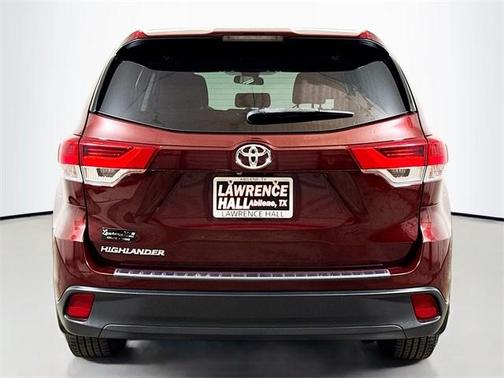 2019 Toyota Highlander LE