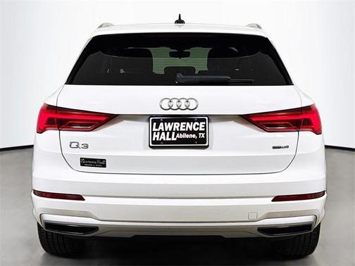 2021 Audi Q3 40 Premium