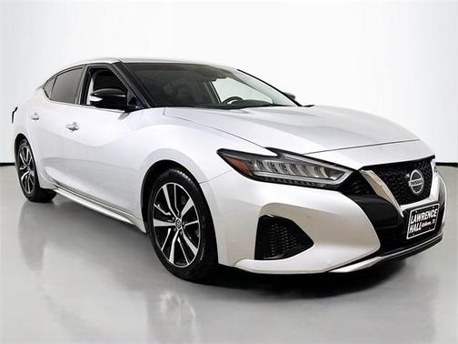 2022 Nissan Maxima SV