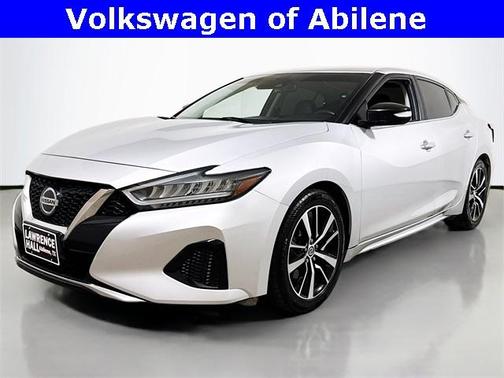 2022 Nissan Maxima SV