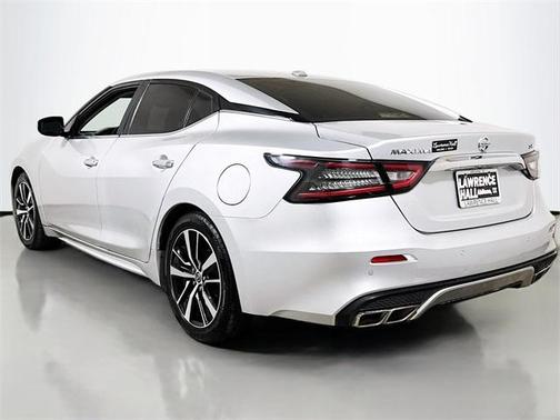 2022 Nissan Maxima SV