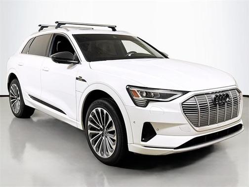 2019 Audi e-tron Prestige