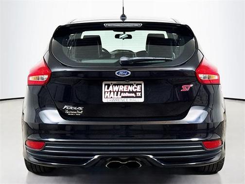 2018 Ford Focus ST Base