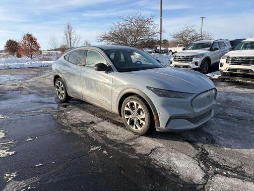 2024 Ford Mustang Mach-E SELECT
