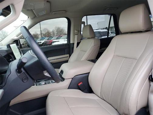 2022 Ford Expedition XLT
