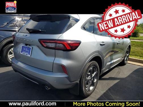ICONIC SILVER METALLIC 2023 Ford Escape ST-LINE