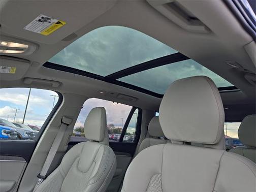 2023 Volvo XC90 B6 ULTIMATE 7-SEATER