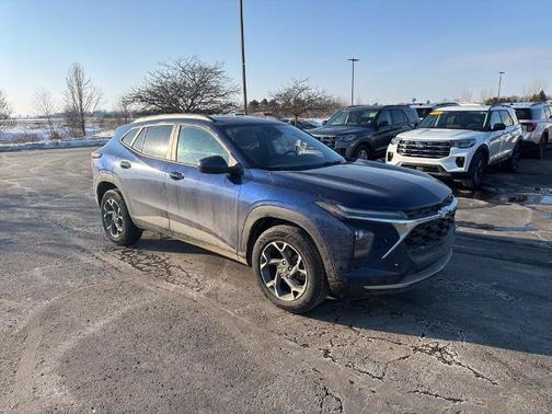 2024 Chevrolet Trax LT