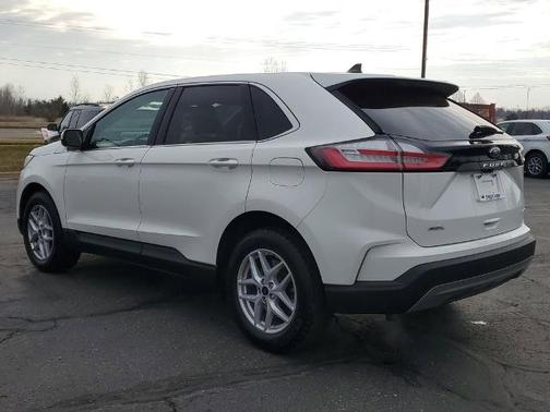 STAR WHITE 2023 Ford Edge SEL