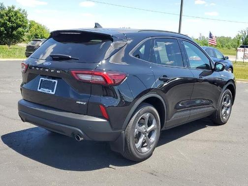 AGATE BLACK METALLIC 2025 Ford Escape ST-LINE