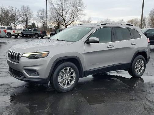 2021 Jeep Cherokee LATITUDE LUX