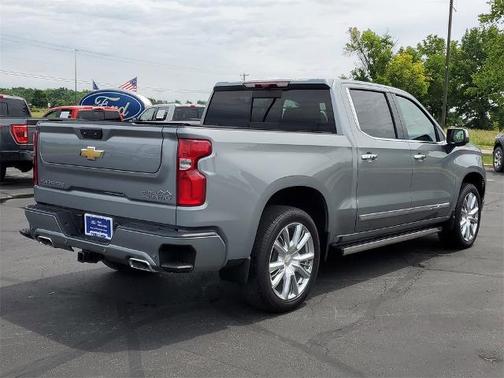 2024 Chevrolet Silverado 1500 HIGH COUNTRY