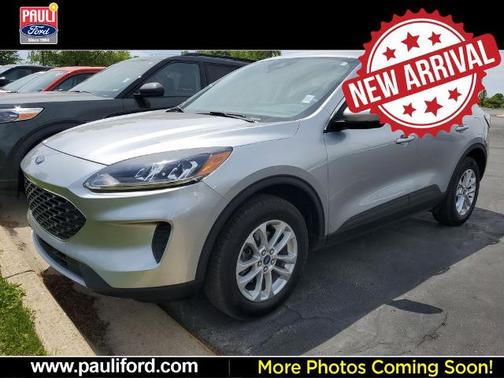ICONIC SILVER 2021 Ford Escape SE
