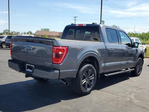 CARBONIZED GRAY METALLIC 2023 Ford F-150 XLT