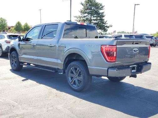 CARBONIZED GRAY METALLIC 2023 Ford F-150 XLT