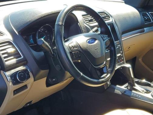 MAGNETIC METALLIC 2017 Ford Explorer LIMITED