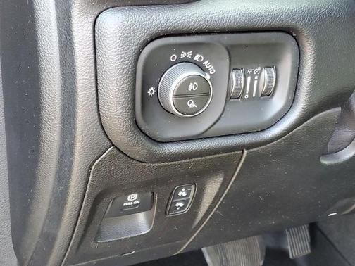 Diamond Black 2019 RAM 1500 BIG HORN/LONE STAR
