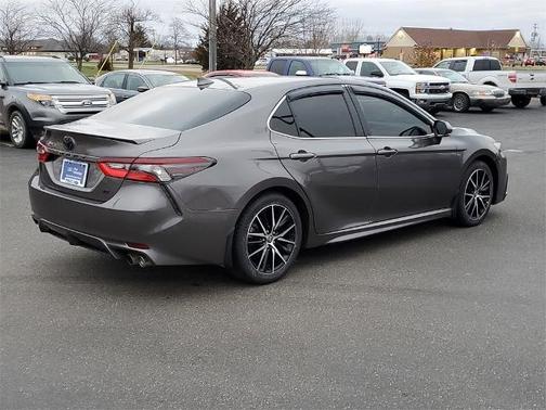 2023 Toyota Camry SE