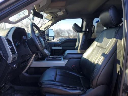 2020 Ford F-350 LARIAT SUPER DUTY