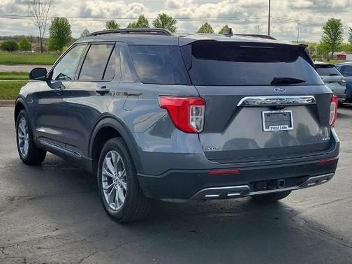 CARBONIZED GRAY METALLIC 2023 Ford Explorer XLT