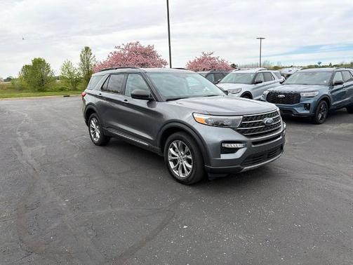 CARBONIZED GRAY METALLIC 2023 Ford Explorer XLT