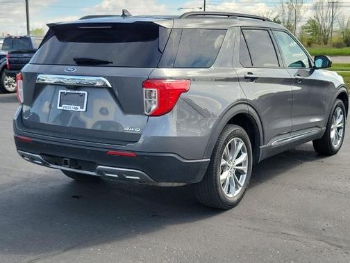 CARBONIZED GRAY METALLIC 2023 Ford Explorer XLT