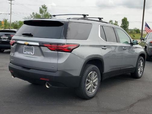 Sterling Gray Metallic 2024 Chevrolet Traverse Limited LT CLOTH