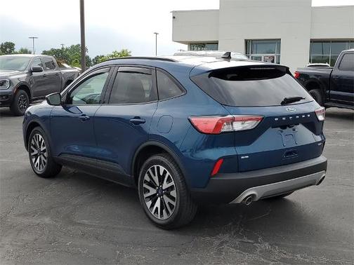 2020 Ford Escape SE SPORT