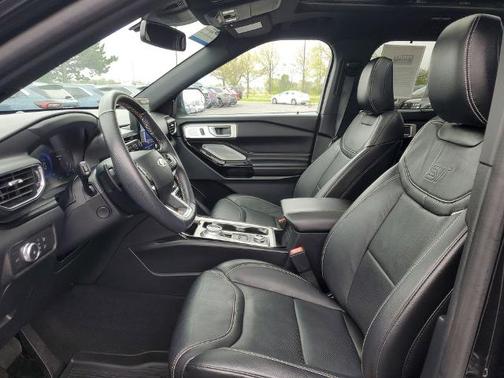 AGATE BLACK METALLIC 2021 Ford Explorer ST