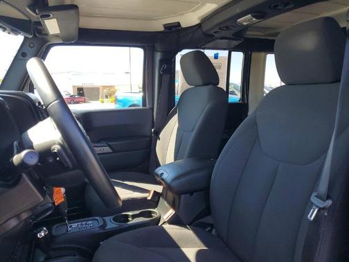 Granite Crystal Clearcoat Metallic 2017 Jeep Wrangler Unlimited SPORT