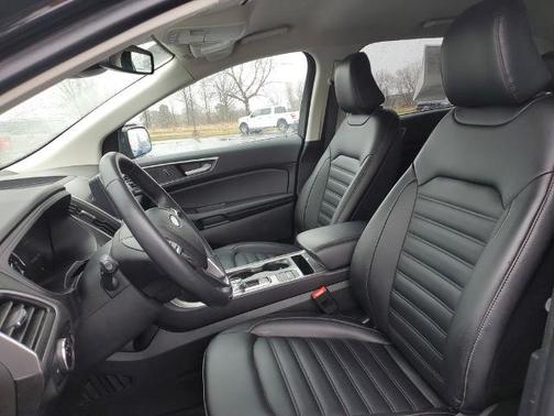 AGATE BLACK METALLIC 2023 Ford Edge SEL