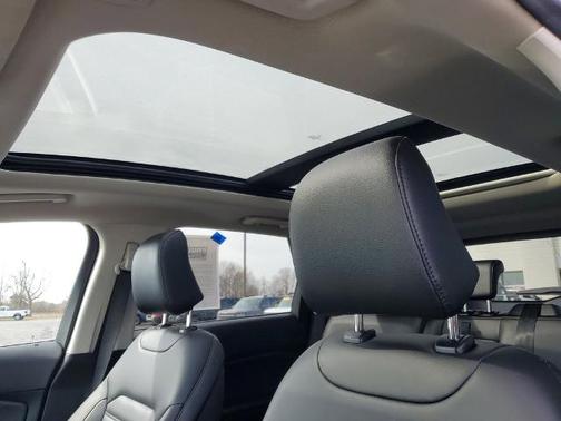 STONE BLUE METALLIC 2024 Ford Edge SEL