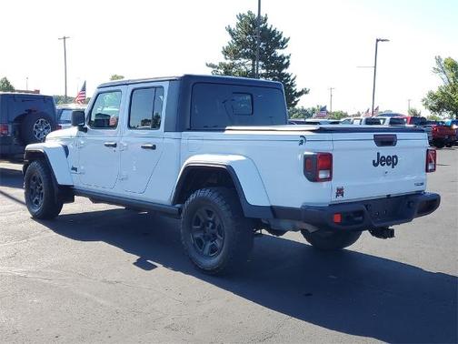 2021 Jeep Gladiator SPORT