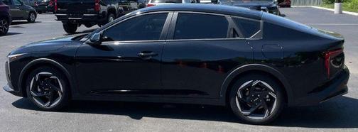 Aurora Black Pearl 2025 Kia K4 EX