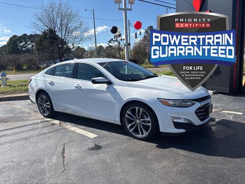 Summit White 2024 Chevrolet Malibu FWD 2LT