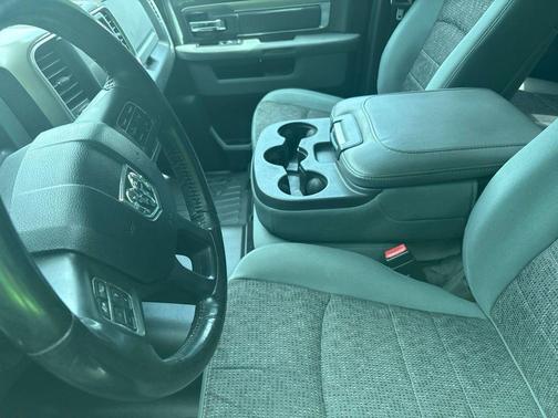 Bright White Clearcoat 2013 RAM 1500 Big Horn
