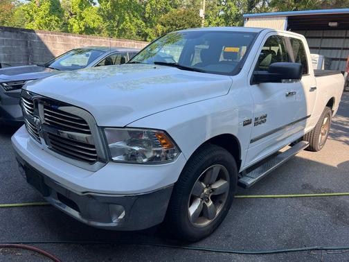 Bright White Clearcoat 2013 RAM 1500 Big Horn