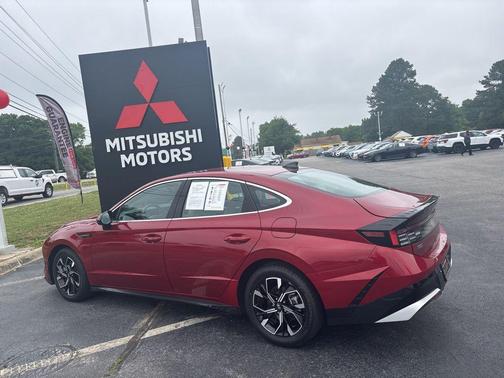 Ultimate red 2024 Hyundai SONATA SEL