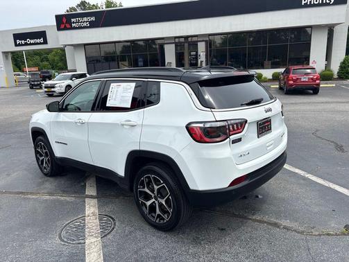 Bright White Clearcoat 2025 Jeep Compass Limited