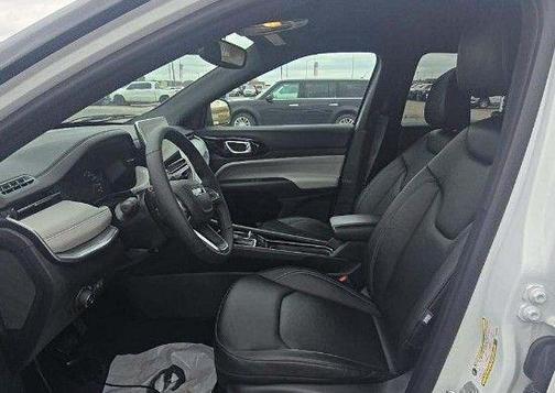 Bright White Clearcoat 2025 Jeep Compass Limited