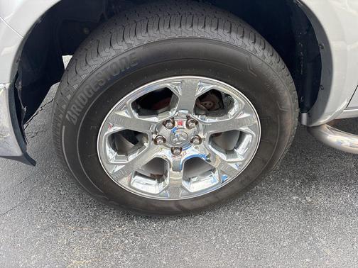 Blue Streak Pearlcoat 2016 RAM 1500 Laramie