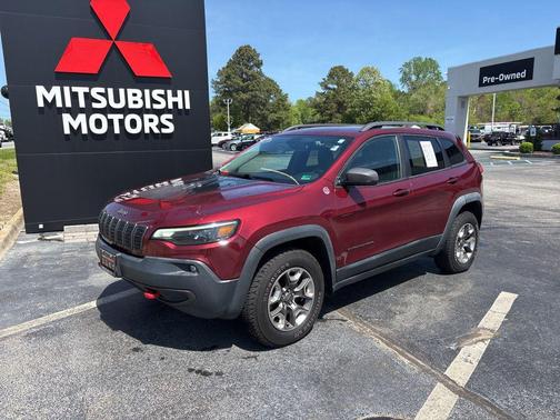 Velvet Red Pearlcoat 2019 Jeep Cherokee Trailhawk