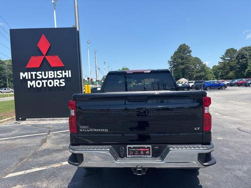 Black 2022 Chevrolet Silverado 1500 LT