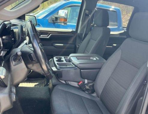 Black 2022 Chevrolet Silverado 1500 LT