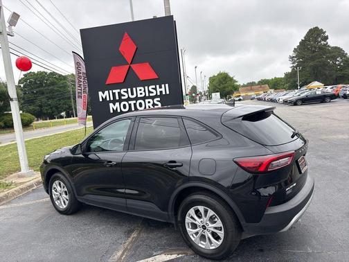 Black Metallic 2025 Ford Escape Active