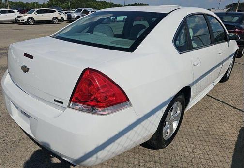 Summit White 2016 Chevrolet Impala Limited LS