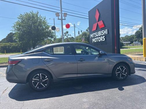 Gun Metallic 2024 Nissan Sentra SV