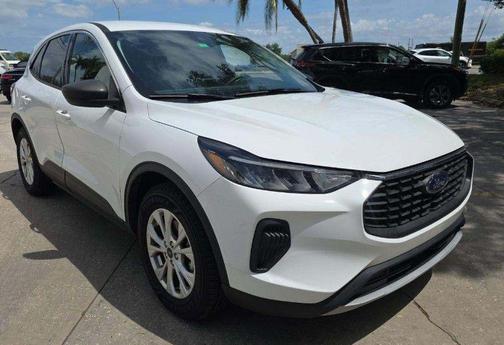 Oxford White 2023 Ford Escape Active