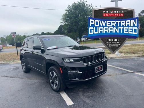 Diamond Black Crystal Pearlcoat 2023 Jeep Grand Cherokee 4xe Base